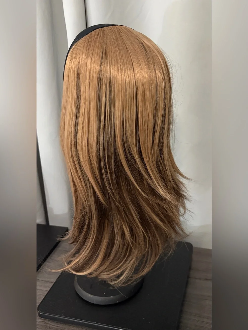 NEW CHELSEY SMITH CROWN Headband Wig Brunette Carmel Highlights Long Layers